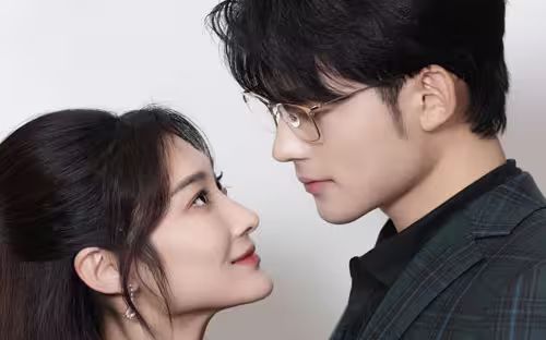 新版：分手當(dāng)天，我閃婚了億萬(wàn)富豪(全集)